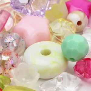 Dekoratyviniai akriliniai karoliukai 10vnt. (6 spalvos)