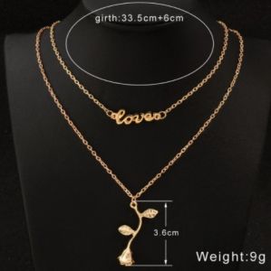 Vėrinių komplektas LOVE aukso spalvos