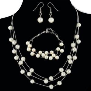 Vėrinys PERLIUKAI  su auskarais ir apyranke sidabro spalvos