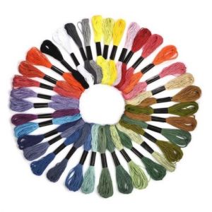 Medvilniniai siuvinėjimo įvairiaspalviai siūlai RB Muline 36vnt.x8m